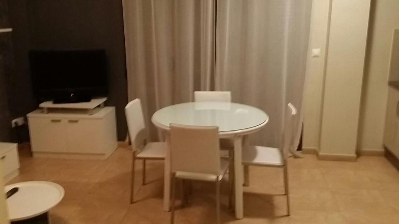 Apartamento Centro Almansa Apartment ภายนอก รูปภาพ